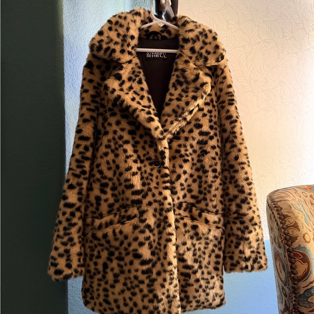 Straight to Hell Women's Leopard Teddy Jacket